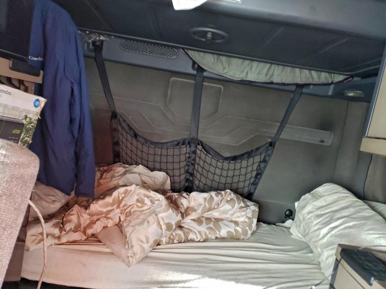 Freightliner Cascadia 1 Image 7