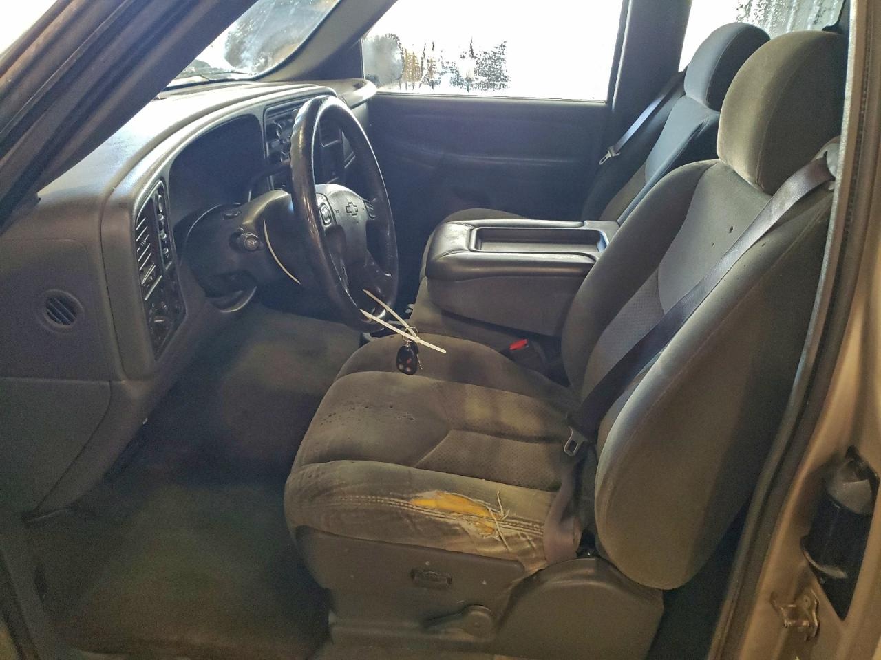 Chevrolet Silverado K1500 Image 12