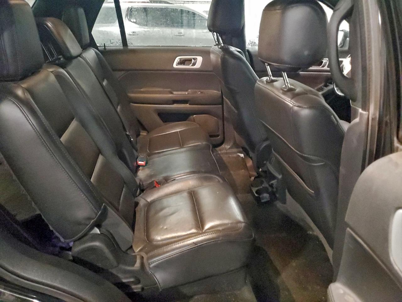 Ford Explorer Xlt Image 13