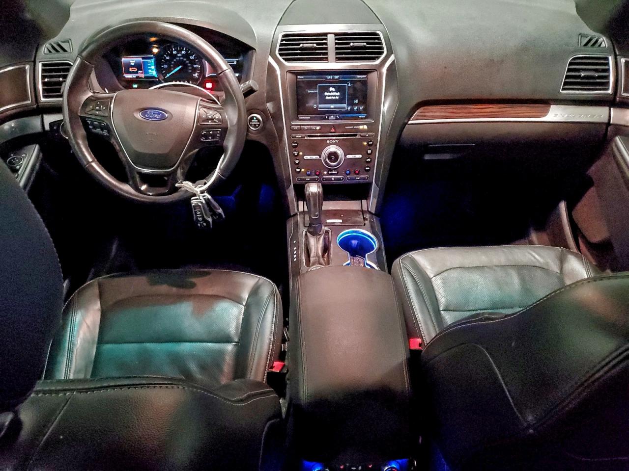 Ford Explorer Limited Image 2