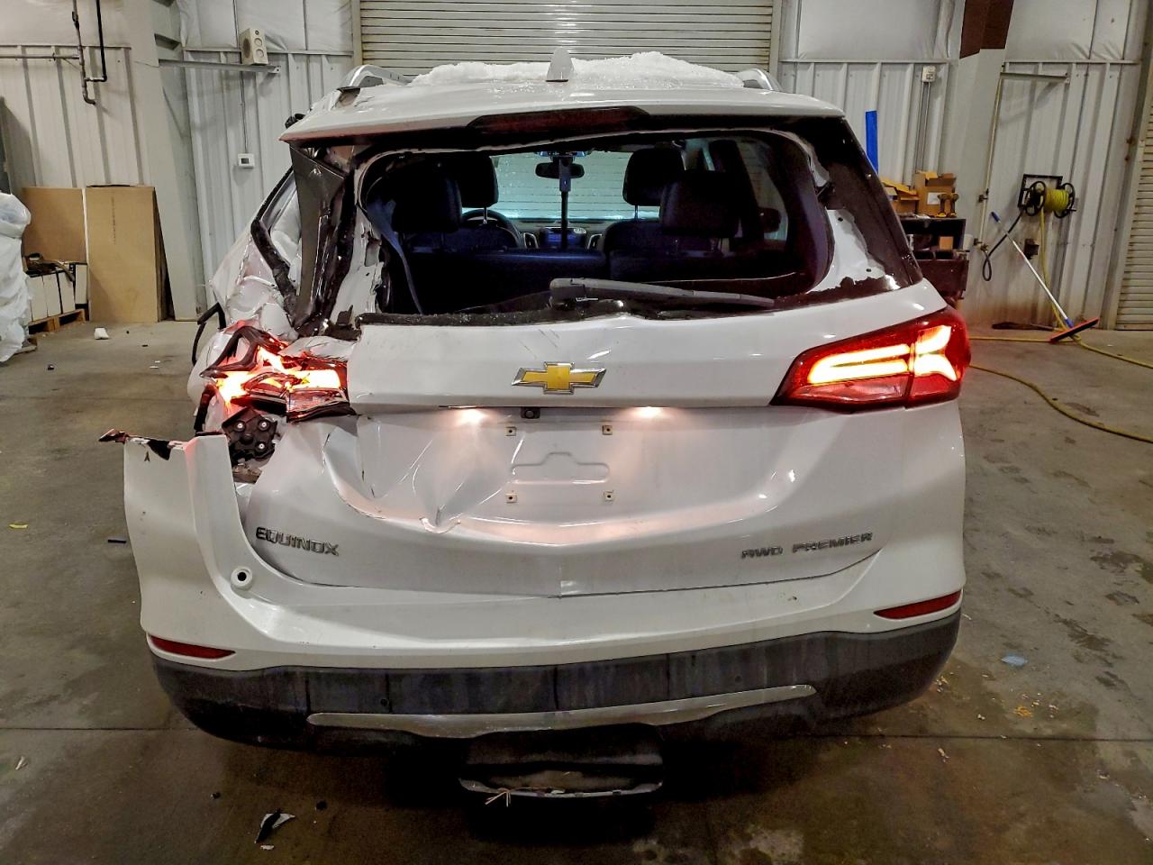 Chevrolet Equinox Premier Image 9