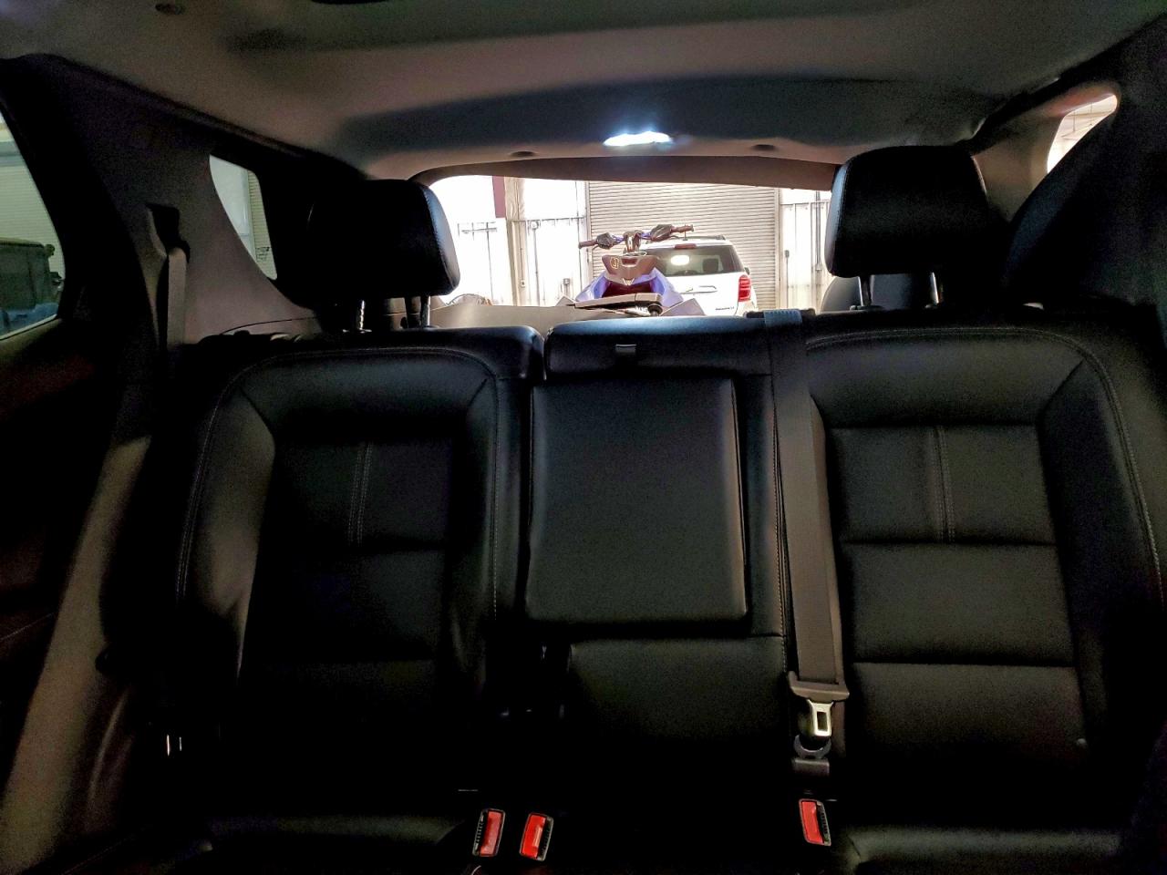 Chevrolet Equinox Premier Image 11