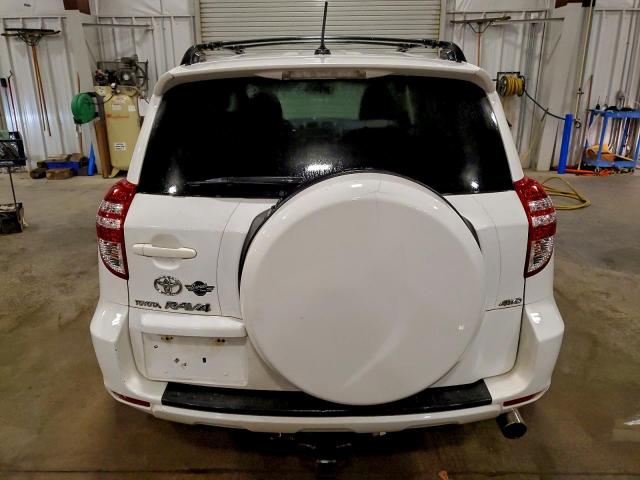 Toyota RAV4 Sport Image 2