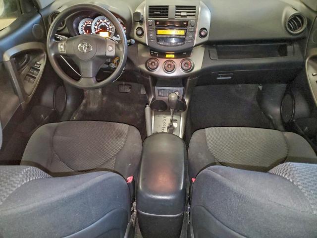 Toyota RAV4 Sport Image 7