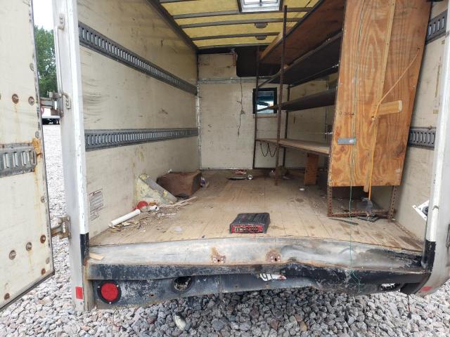 Ford Econoline E350 Super Duty Cutaway Van Image 9