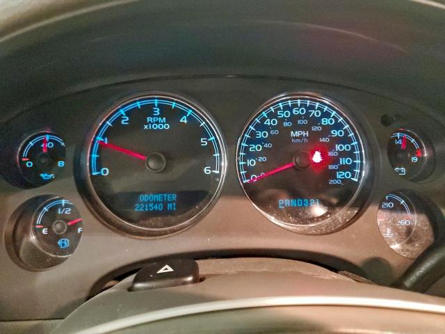 Chevrolet Suburban K1500 Image 6