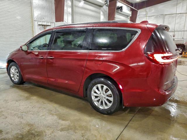 Chrysler Pacifica Touring L Image 4