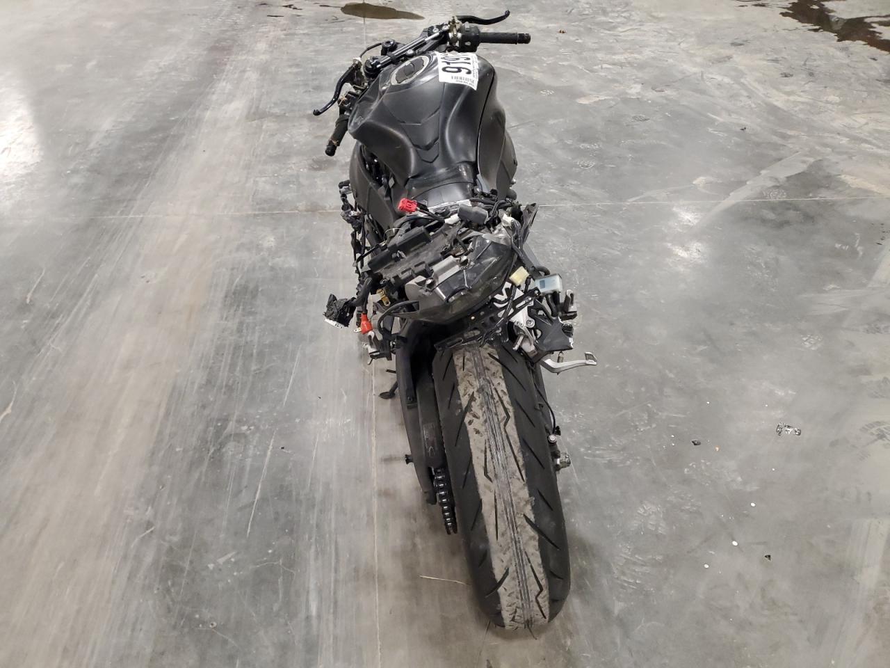 Kawasaki Zx1002 M M Image 7