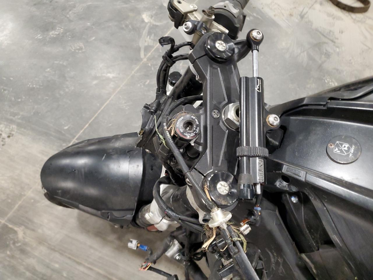 Kawasaki Zx1002 M M Image 2