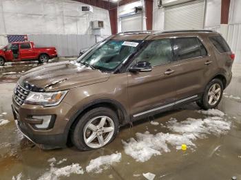  Salvage Ford Explorer