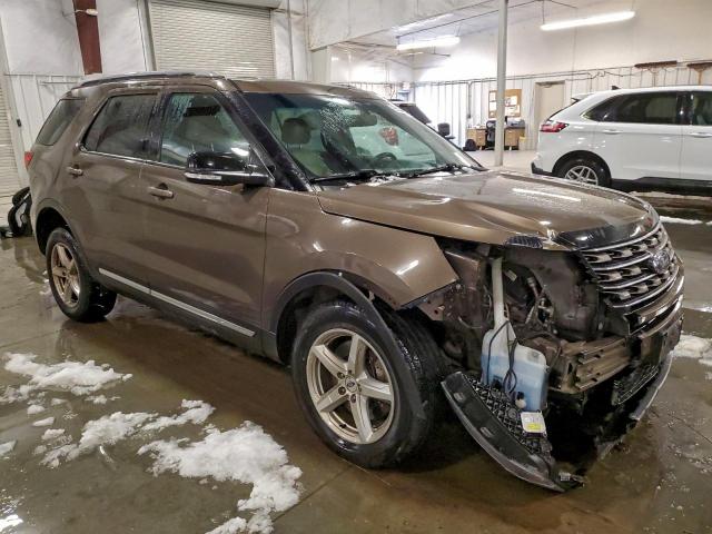 Ford Explorer Xlt Image 6