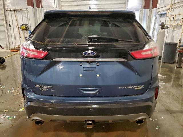 Ford Edge Titanium Image 4