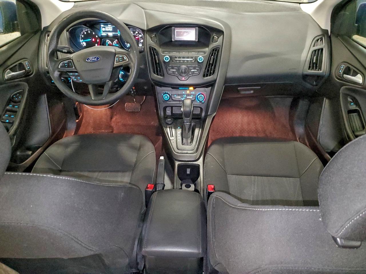 Ford Focus Se Image 8