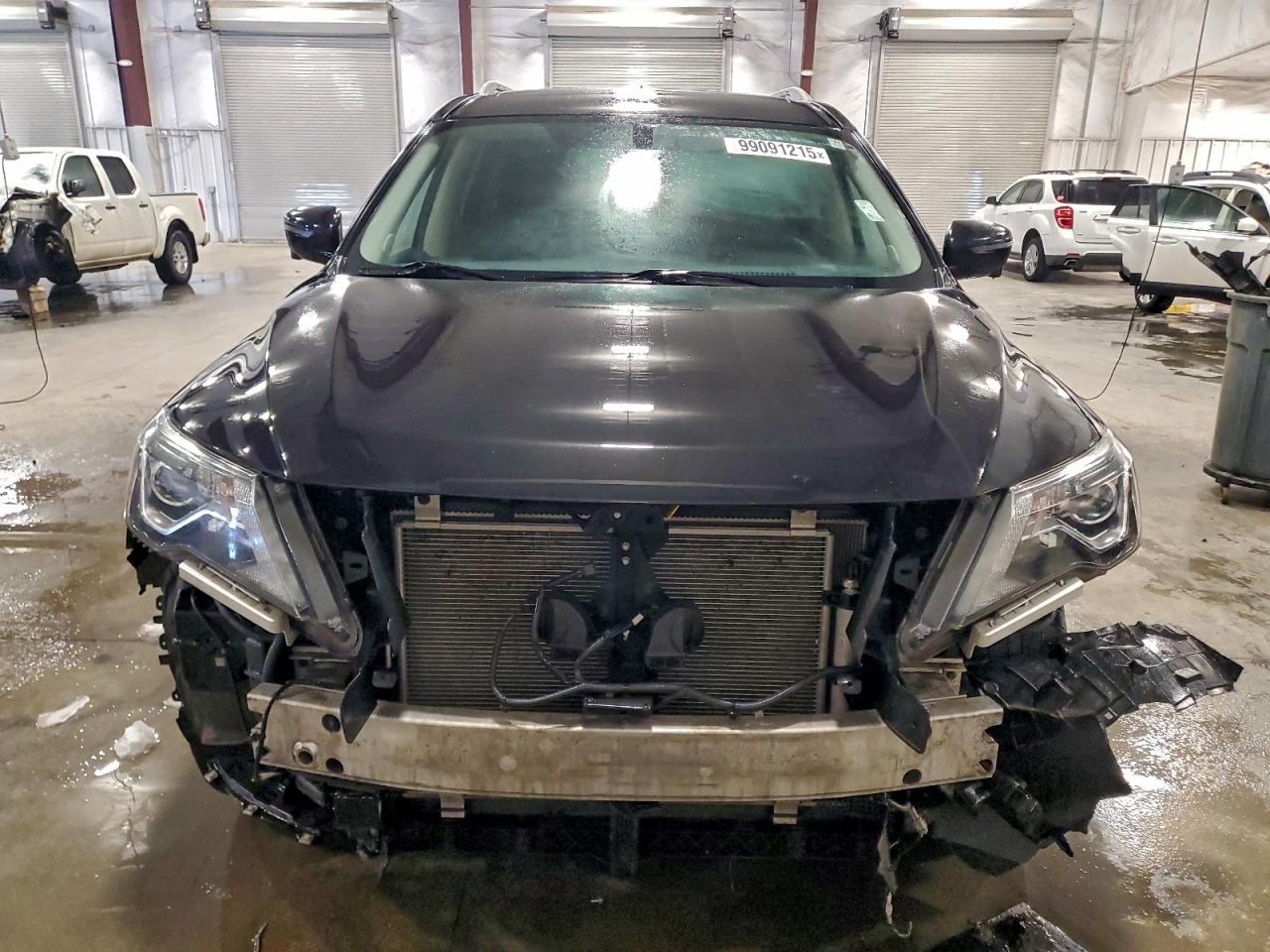 Nissan Pathfinder S Image 5