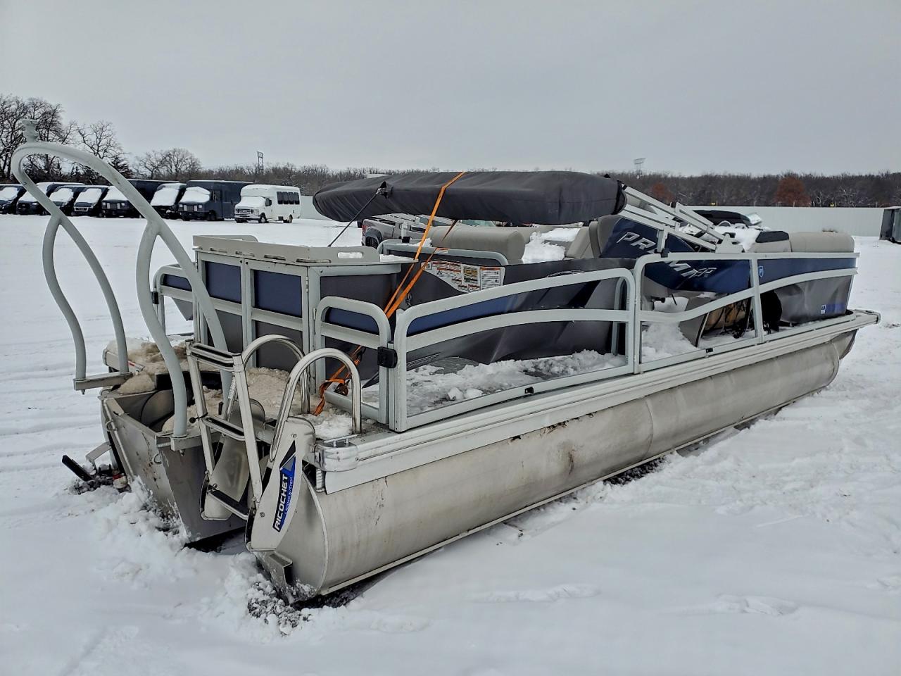 Premier Pontoon Image 8