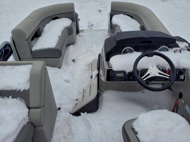 Premier Pontoon Image 2