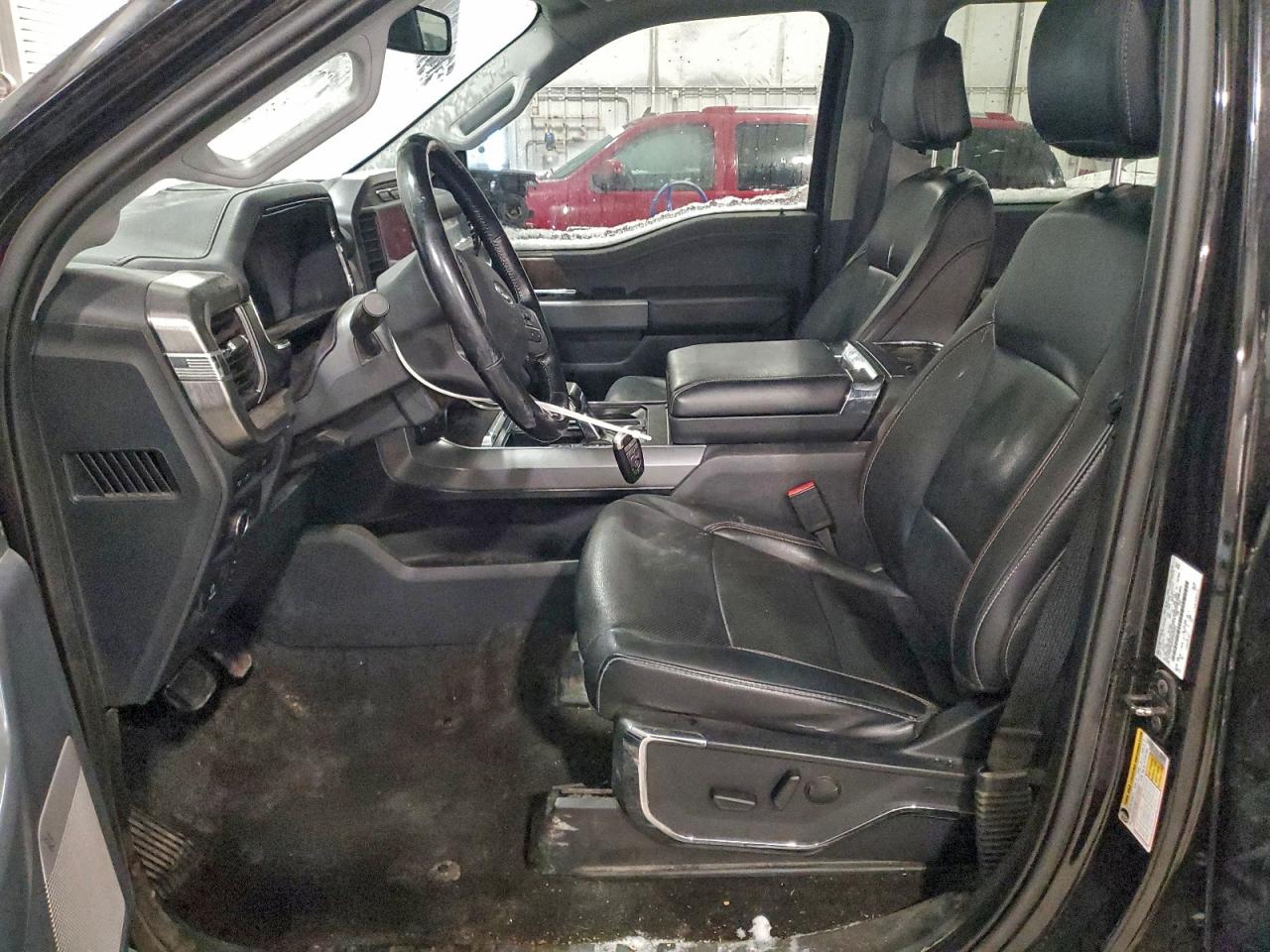 Ford F-150 Supercrew Image 12