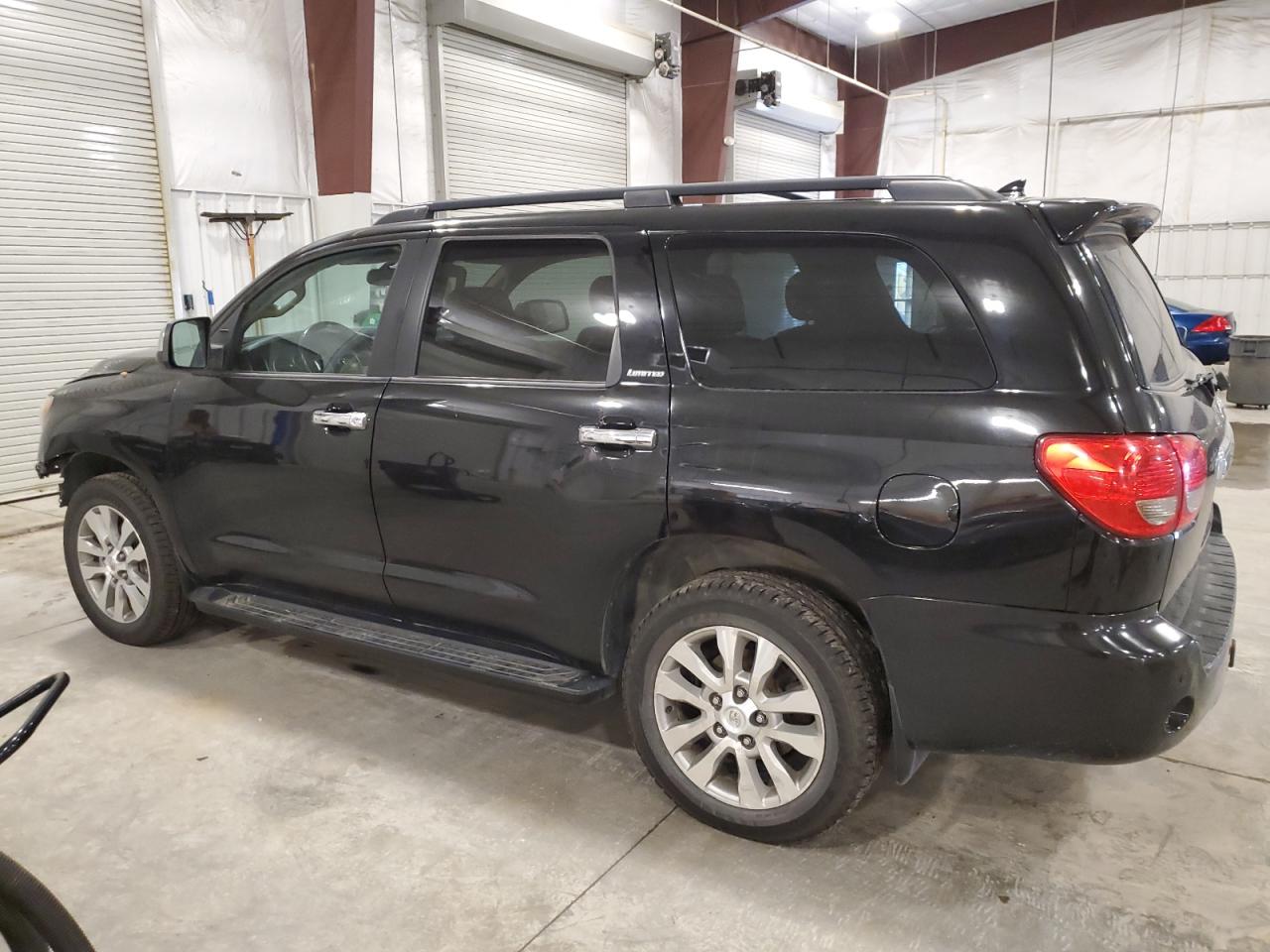 Toyota Sequoia Limited Image 3