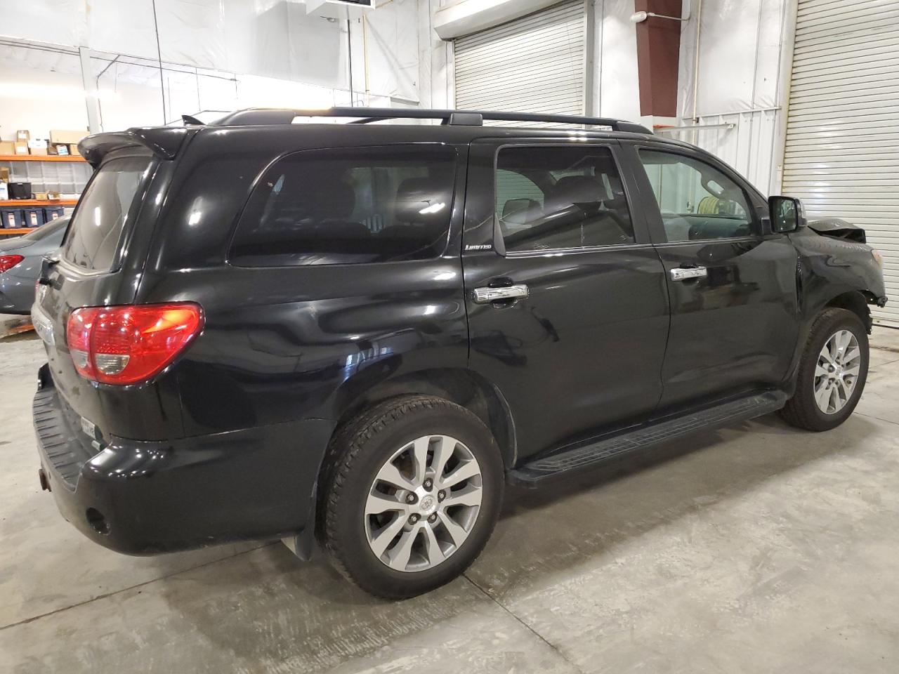 Toyota Sequoia Limited Image 4
