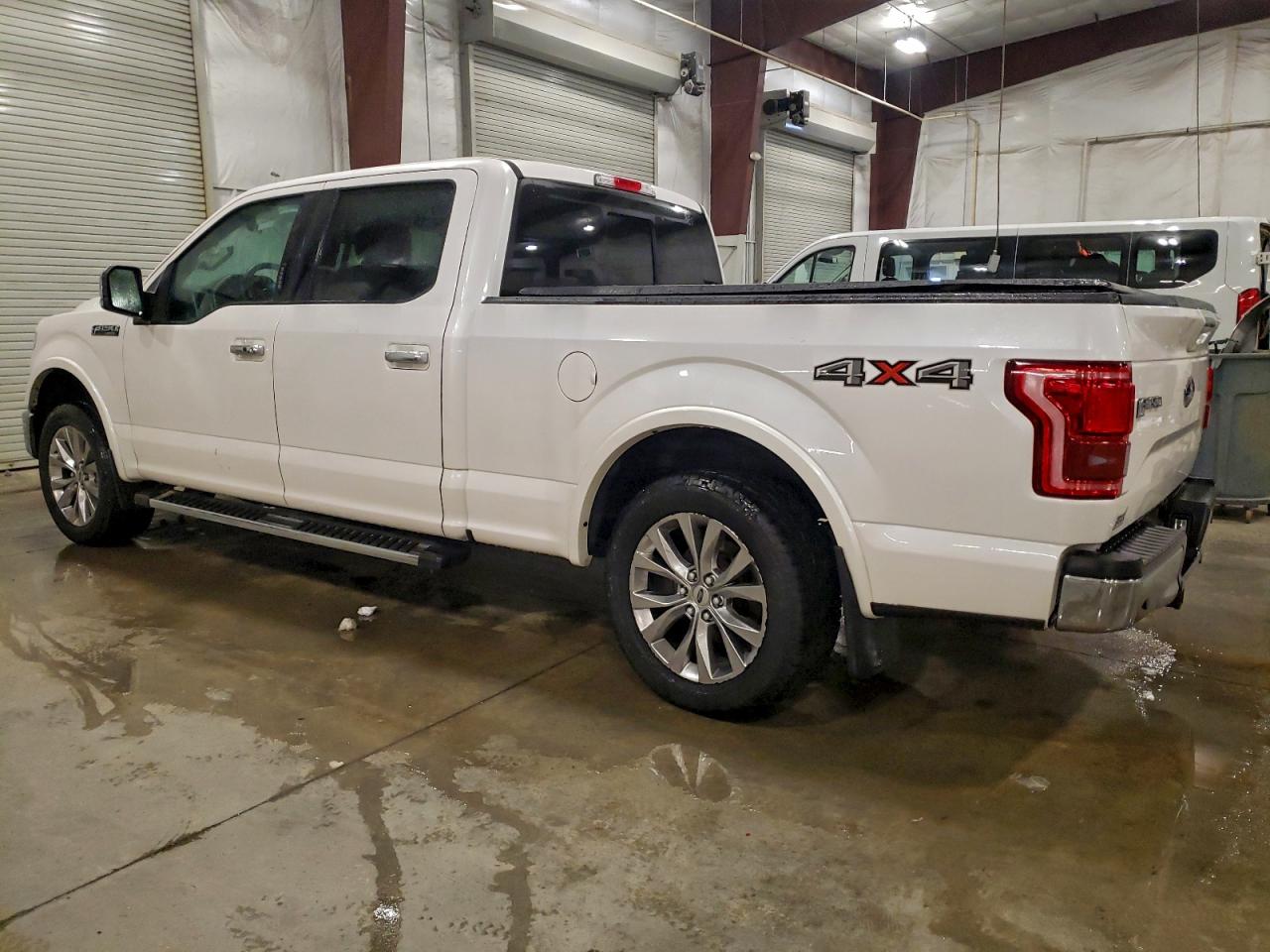 Ford F-150 Supercrew Image 4