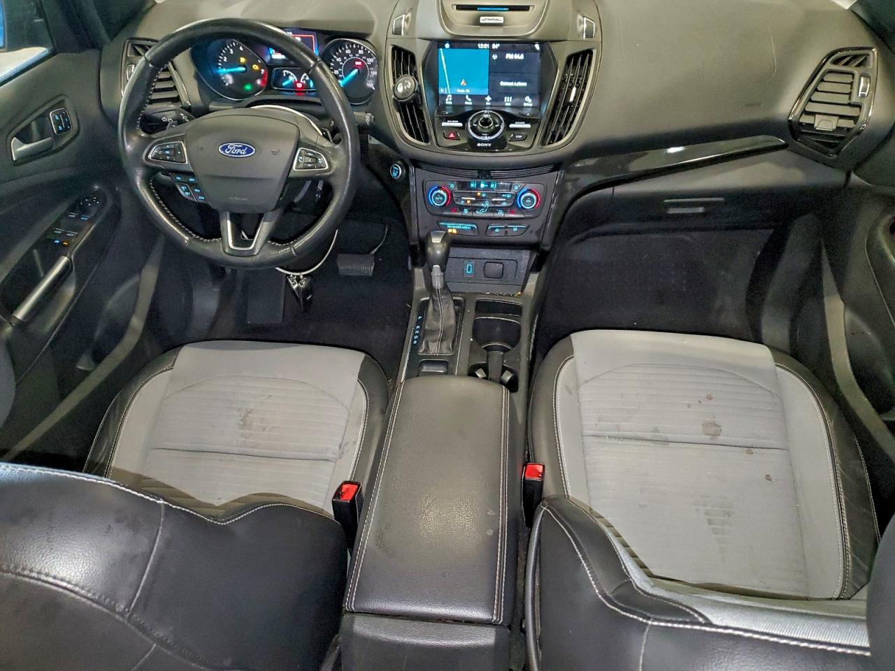 Ford Escape Titanium Image 7