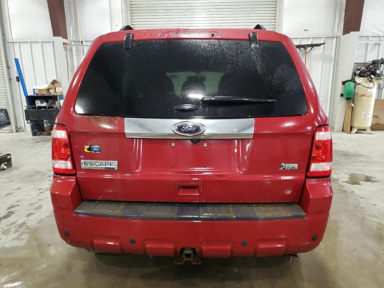 Ford Escape Limited Image 2