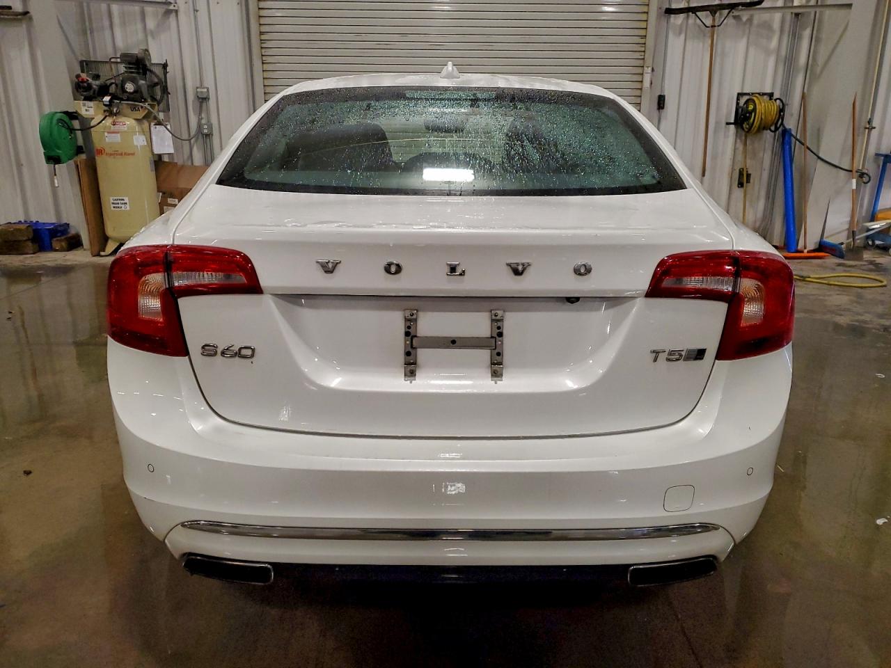 Volvo S60 Inscription Image 6