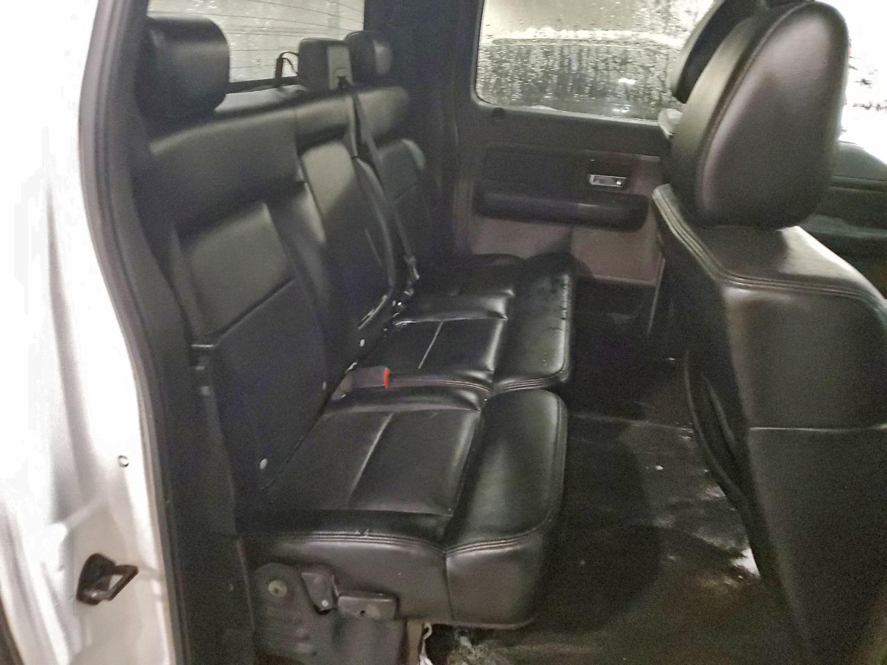 Ford F-150 Supercrew Image 8