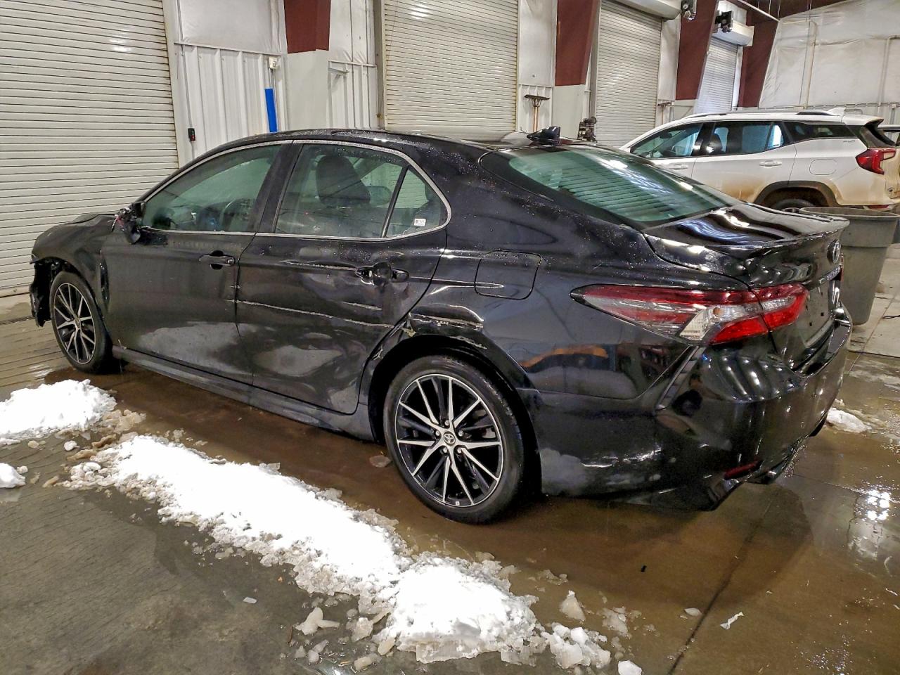 Toyota Camry Se Night Shade Image 6