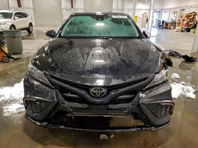 Toyota Camry Se Night Shade Image 4