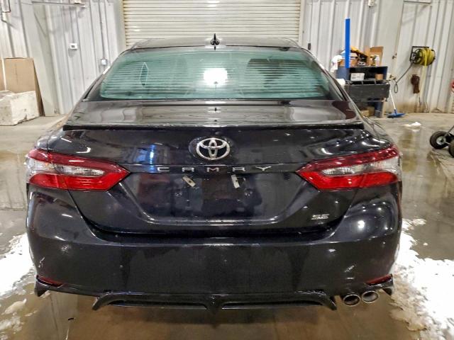Toyota Camry Se Night Shade Image 11