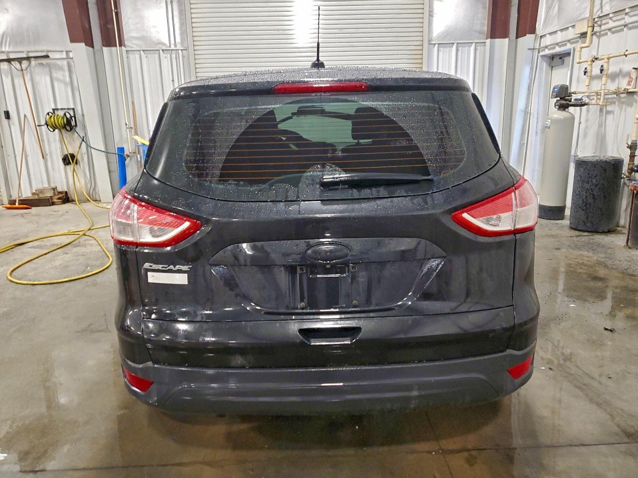 Ford Escape S Image 3