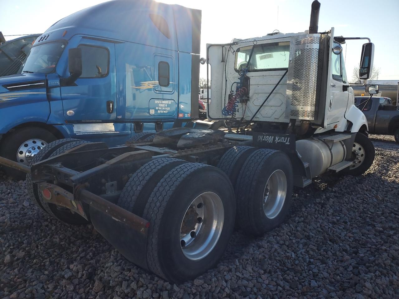 International Prostar Pr Image 9