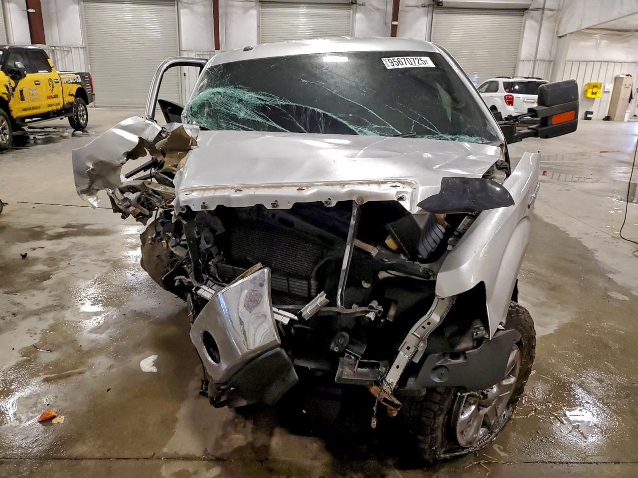 Ford F-150 Supercrew Image 7