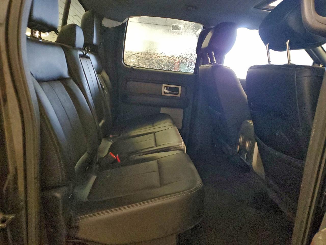 Ford F-150 Supercrew Image 6