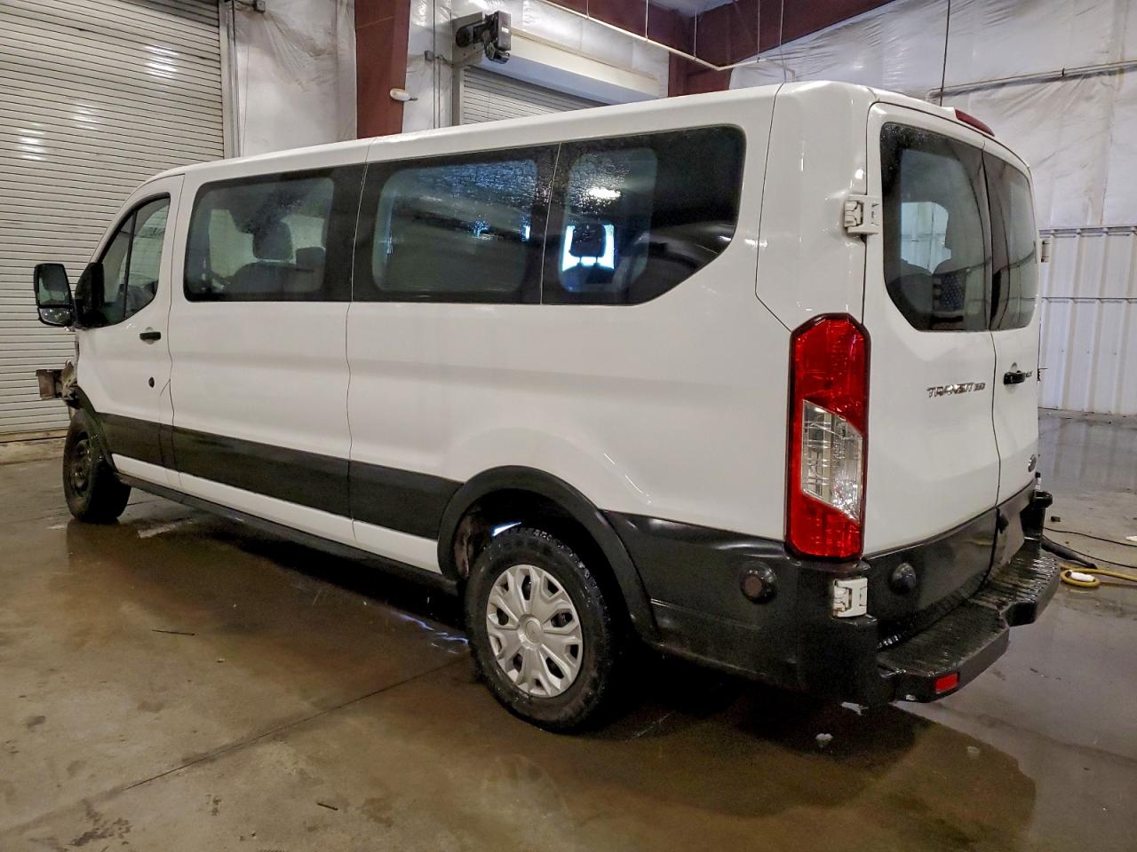 Ford Transit T-350 Image 2