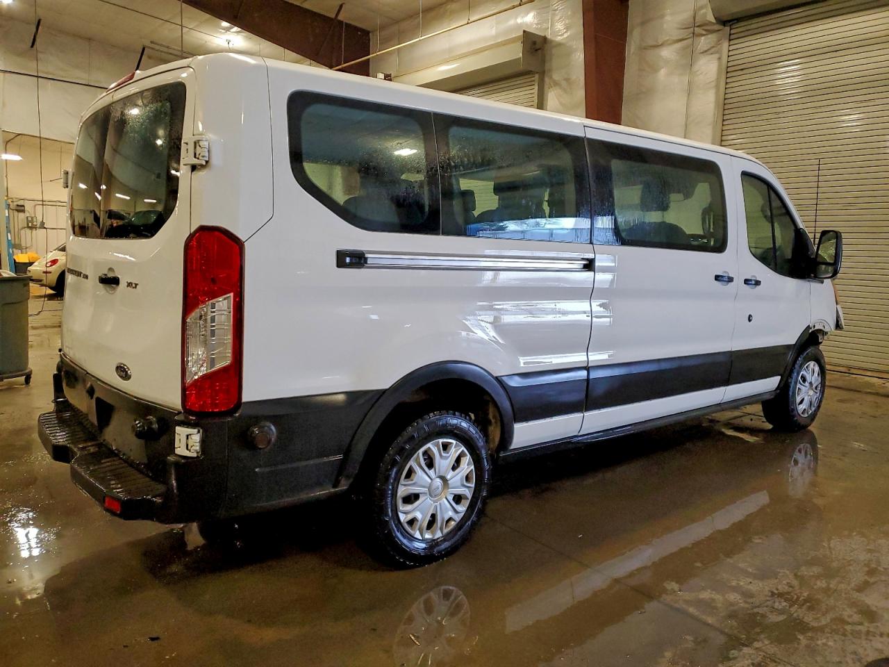 Ford Transit T-350 Image 3