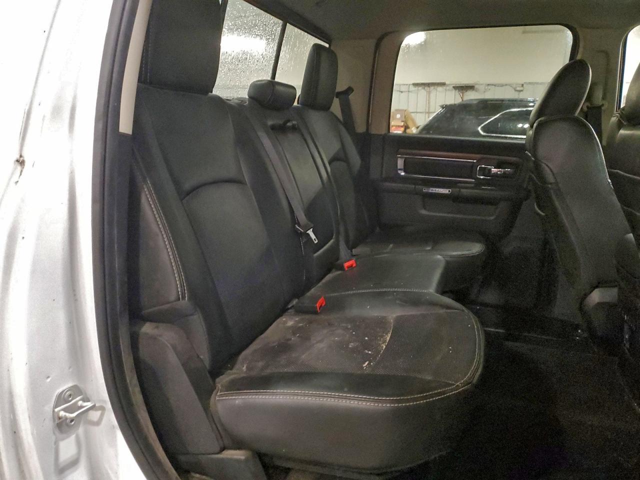 Ram 1500 Laramie Image 11