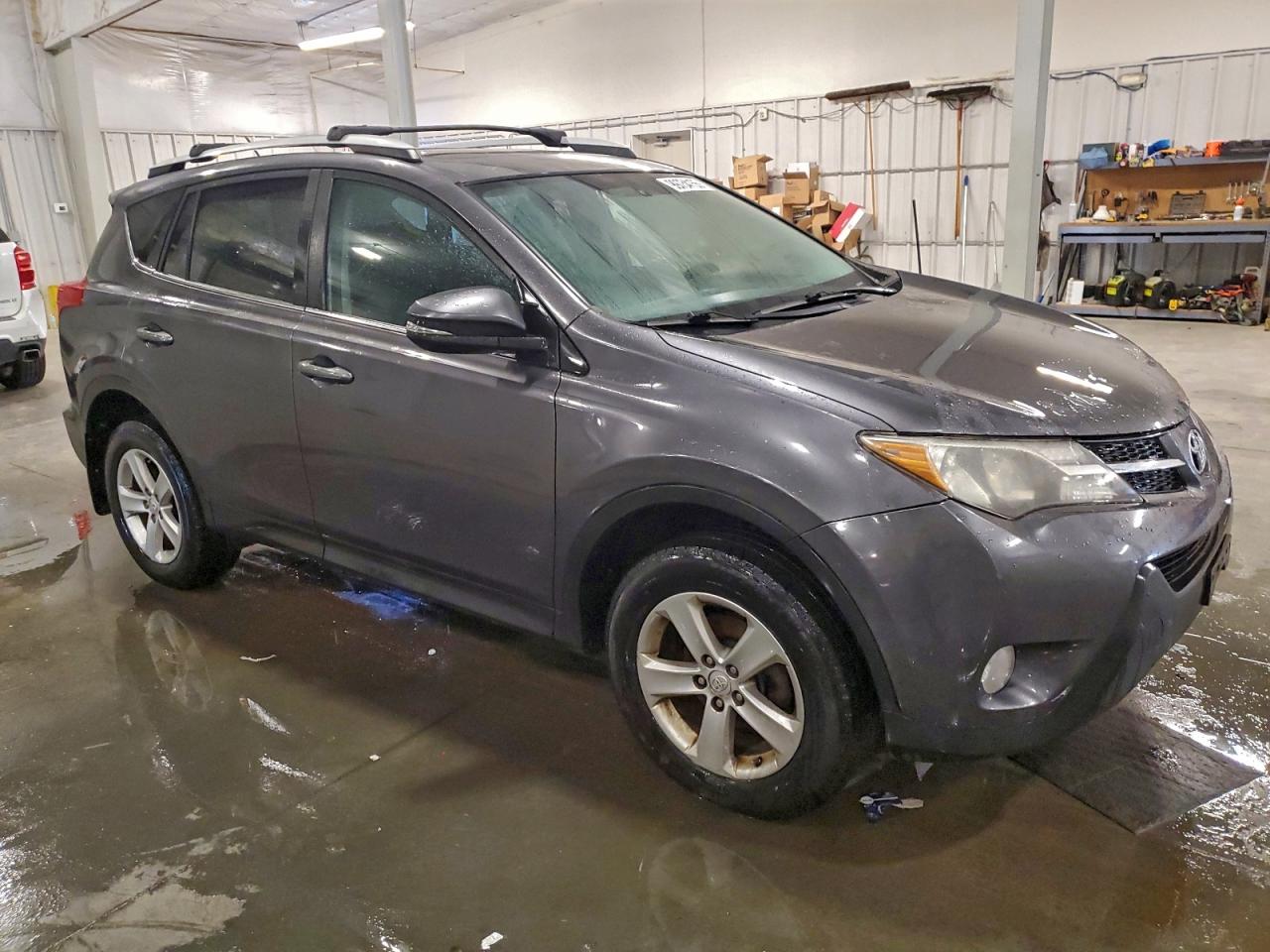 Toyota RAV4 Xle Image 5