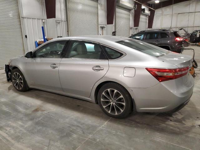 Toyota Avalon Hybrid Image 10