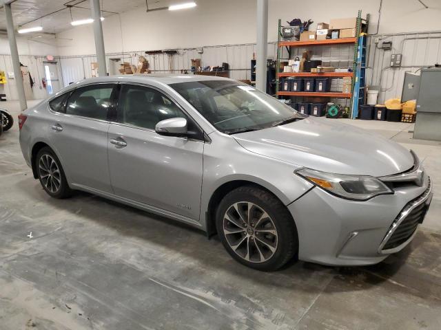 Toyota Avalon Hybrid Image 7