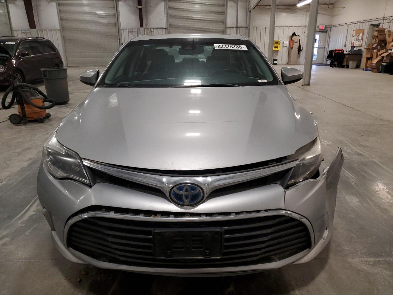 Toyota Avalon Hybrid Image 11