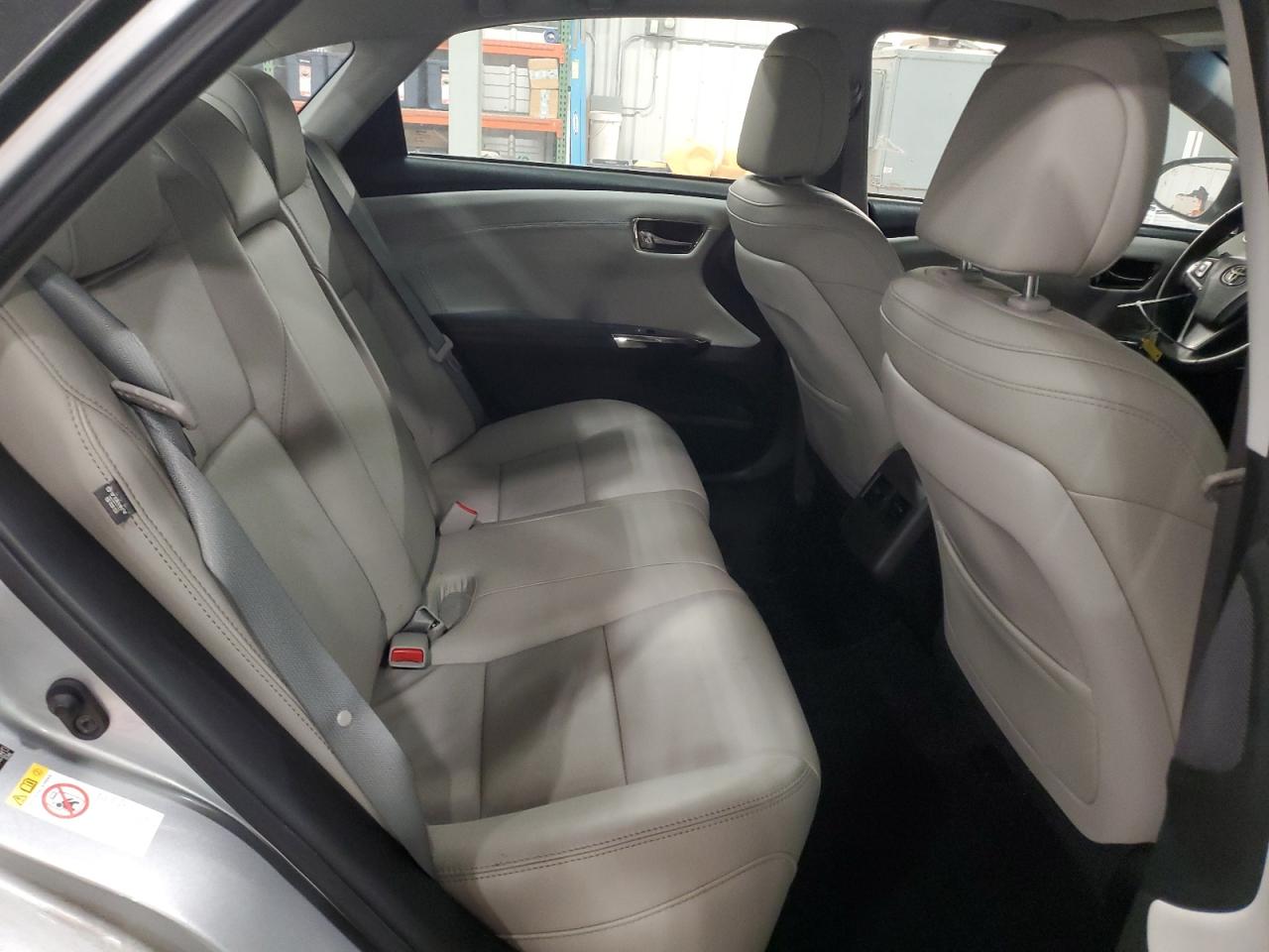 Toyota Avalon Hybrid Image 8