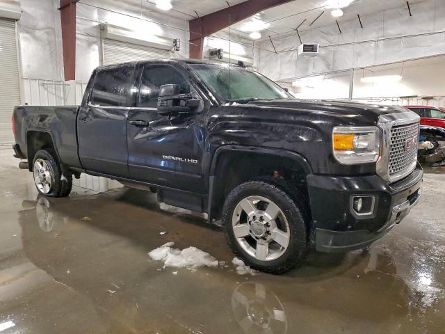 GMC Sierra K2500 Denali Image 8