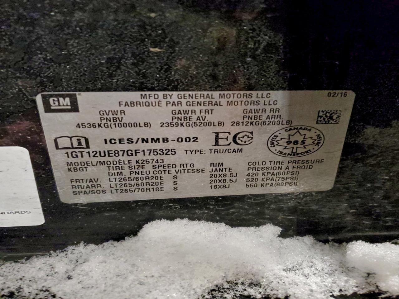 GMC Sierra K2500 Denali Image 11