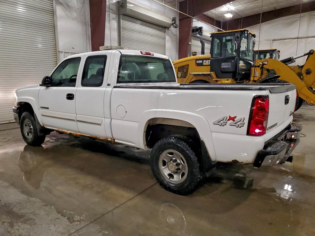 Chevrolet Silverado K2500 Heavy Duty Image 3