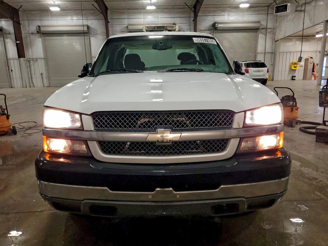 Chevrolet Silverado K2500 Heavy Duty Image 12