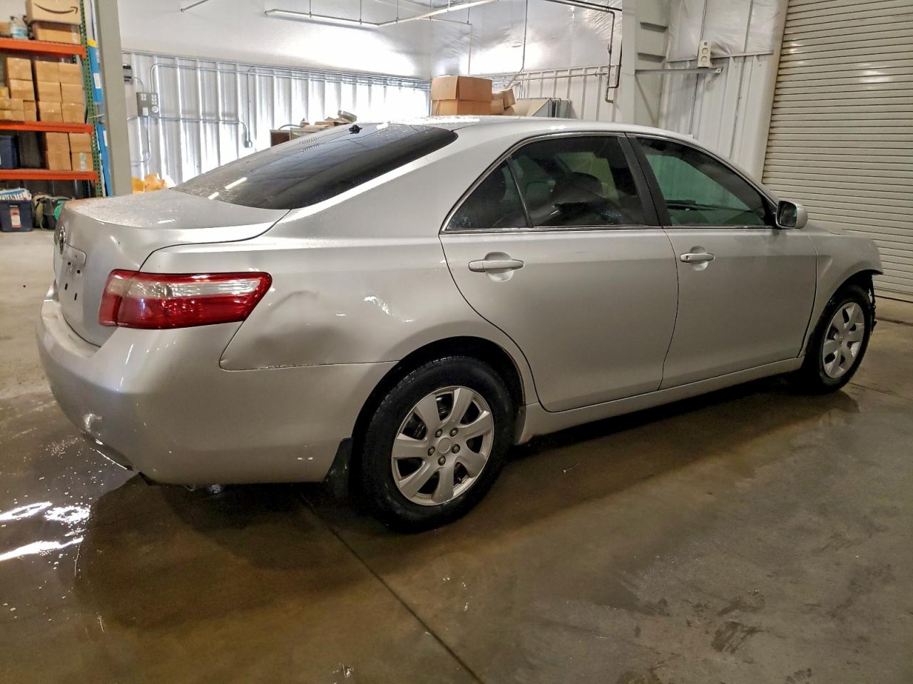 Toyota Camry Base Image 2