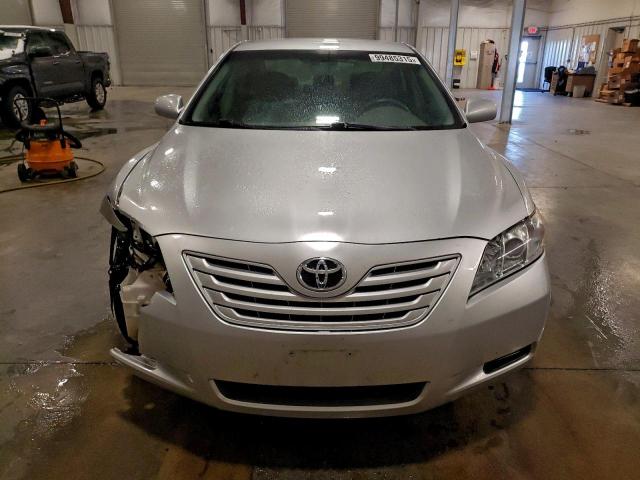 Toyota Camry Base Image 11