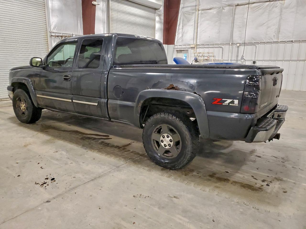 Chevrolet Silverado K1500 Image 2